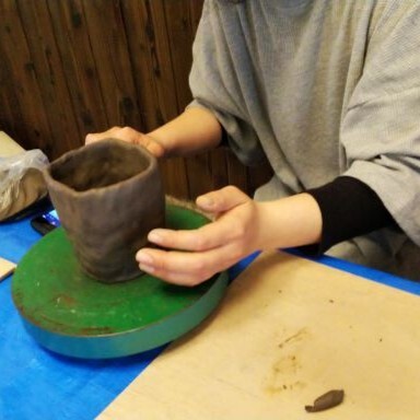 柿の木窯で焼く宝殿焼 手びねり陶芸ワークショップ[焼き物 伝統 歴史 手作り体験 陶器 オリジナル 兵庫県 高砂市]