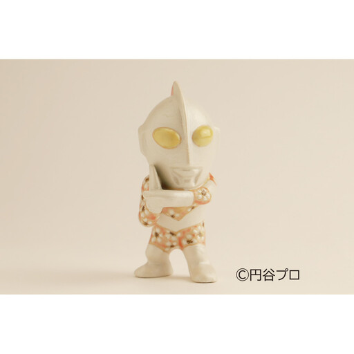 九谷焼　ウルトラマン　 宮本晄