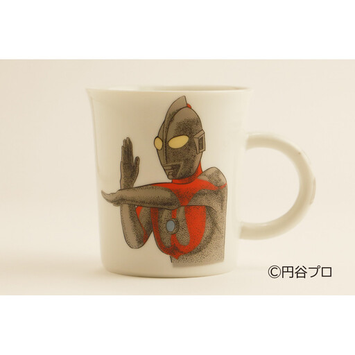九谷焼　ウルトラマンマグカップ　スペシウム光線