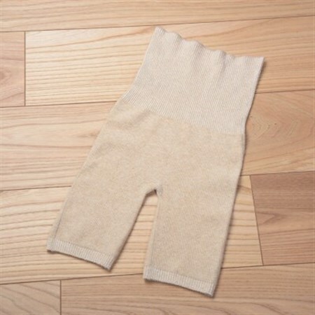 裏返し　シルクとオーガニックコットンの腹巻パンツ(ベージュ)1点/NSGK23-10_装飾品・工芸品  洋服   装飾品・工芸品  服飾小物 _【1447514】