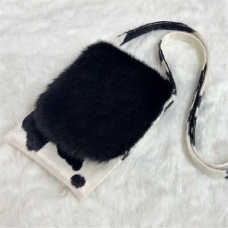 OKADA TEXTILE MINIサコッシュ エコファーバッグ ホルスタイン柄白黒_装飾品・工芸品 トートバッグ・ショルダーバッグ 鞄・バッグ かばん カバン_【1511930】