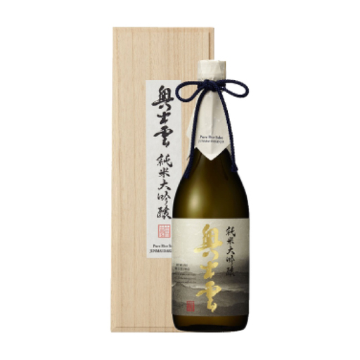 「奥出雲」純米大吟醸720ml[純米大吟醸酒 720ml 四合瓶 日本酒 純米酒 純米大吟醸酒 酒 お酒 地酒 晩酌 アルコール プレゼント 贈り物 贈答 ギフト]