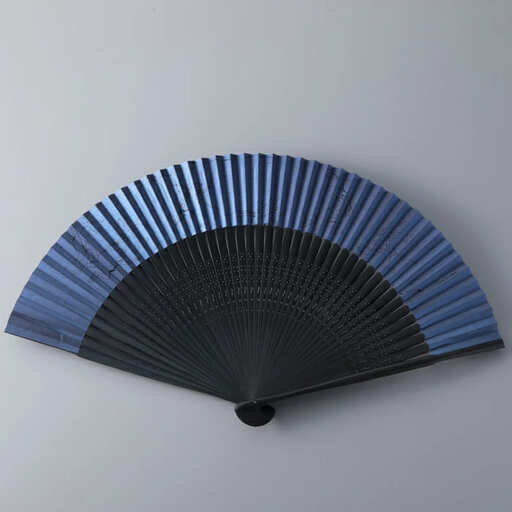 鈴木扇子店 鳥獣戯画うるし画紺地(黒染骨/男性用) [高島屋選定品]