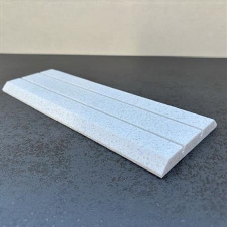 ピアススタンド　白地　粒模様あり_雑貨・日用品  家具・インテリア _【1507399】
