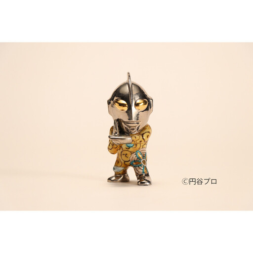 九谷焼　ウルトラマン　佐藤剛志