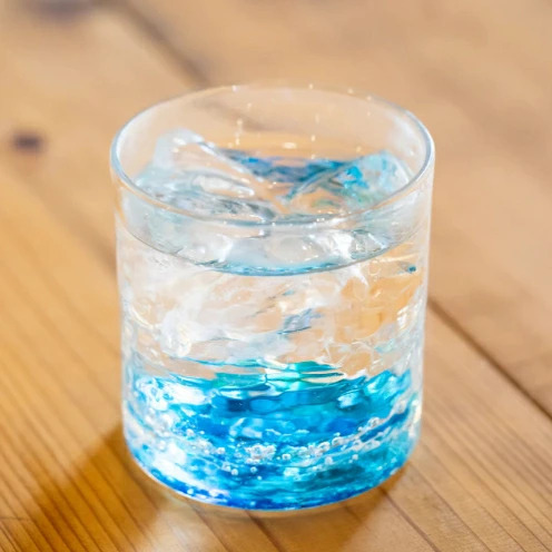 [RYUKYU GLASS WORKS 海風]オキナワオーシャン ロック(レギュラー) 〇 沖縄 読谷村 夏 琉球ガラス GALA青い海 ガラス工房 東シナ海 青い空 ブルー うちなーすぐりむん 伝統工芸品 地場産品 人気商品 使い勝手よし プレゼントに サイズ違い有 お祝いに 爽やか 涼し気