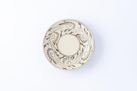 皿 [受注生産品]白唐草線彫 ( 5寸皿 × 1枚 )|沖縄 やちむん 育陶園 人気 伝統