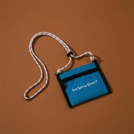 【Sea Sauna Shack×B.C.STOCK】コラボサコッシュ ブルー【1668850】