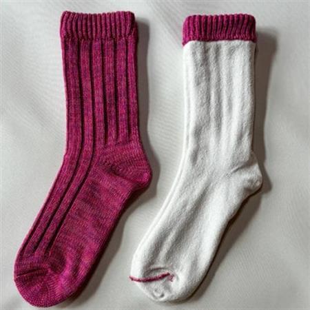 【ezu】hietori kutsushita/マゼンタ◆シルク×コットンの二重構造靴下【1650087】