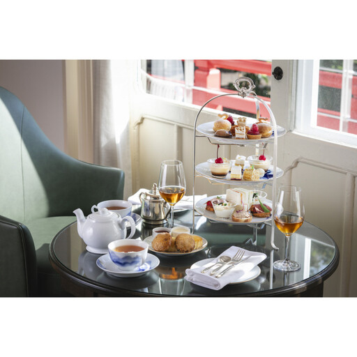富士屋ホテル【日帰り/アフタヌーンティー付き2名様分】アフィタヌーンティーと部屋休憩＋スパ＋天然温泉プール ＜8時間ステイ＞