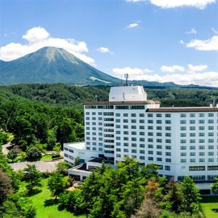 鳥取県・大山[平日限定]メルキュール鳥取大山リゾート&スパ1泊2食オールインクルーシブ宿泊ペア招待券