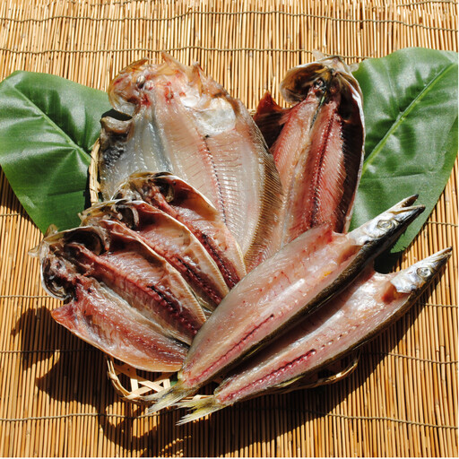 【国産魚使用！】こだわり旬の干物セット【お取り寄せ 海鮮 グルメ ギフト プレゼント 産地直送 産直 魚 手作り ひもの 詰め合わせ お中元 お歳暮 父の日 母の日 誕生日 自宅用 贈答品 贈答用 朝食 バーベキュー 神奈川県 小田原市 】