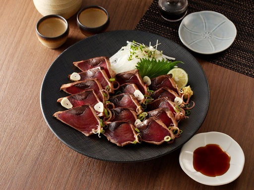 炭火焼鰹たたき500g (a06-009)