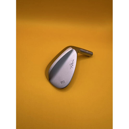 【福岡市】Abi Wedge ホワイトクロムメッキ60°　シャフト　フジクラTRAVIL（105S）女性クラフトマンの阿比留俊子　設計・デザイン