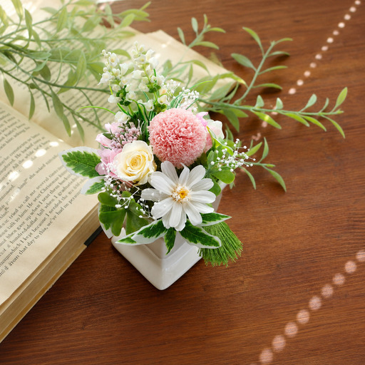 お供えに・・・優しい思いを届けるプリザーブドフラワー | Flower Shop 花野果