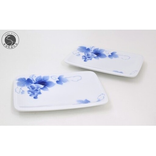 有田焼 ブルーワイナリー ペア長角皿[深川製磁]食器 器 うつわ 長角皿 スクエアプレート 和食器 葡萄 ブドウ 伝統工芸 吉祥紋様 染付 ペアセット