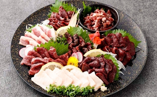 [ R8年熊本地震復興支援 ]贅沢馬刺し 6種 約400g セット ( 専用醤油付 ) 馬刺し 馬刺 お肉 肉 ニク にく 馬肉 馬 高タンパク 低カロリー ヘルシー 晩酌 つまみ 真空冷凍 冷凍 赤身 霜降 フタエゴ 専用醤油 食べ比べ