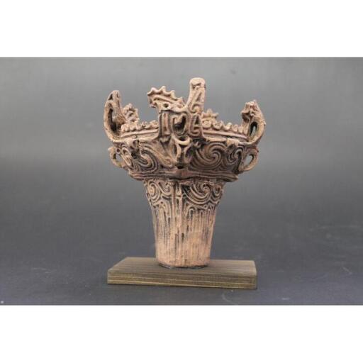 笹山遺跡・火焔型土器レプリカ 13cm （台座1cm・O型小鉄製ろうそく立て・豆和ろうそく24本・マッチ付 手作り 陶芸品 新潟市