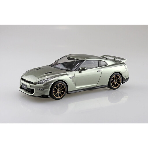ニッサン R35 NISSAN GT-R 2024(ミレニアムジェイド)