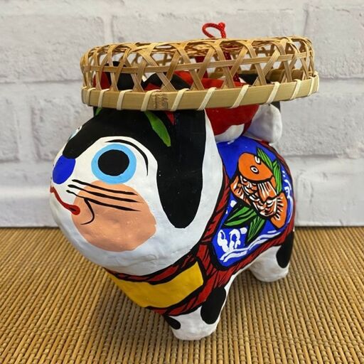 ざるかぶり犬張子(大)　手作り張子人形【埼玉県 春日部市 ざるかぶり犬張子 大 手作り 張子人形 笊かぶり 伝統工芸 縁起物 安産祈願 出産祝い】(AW002-1)