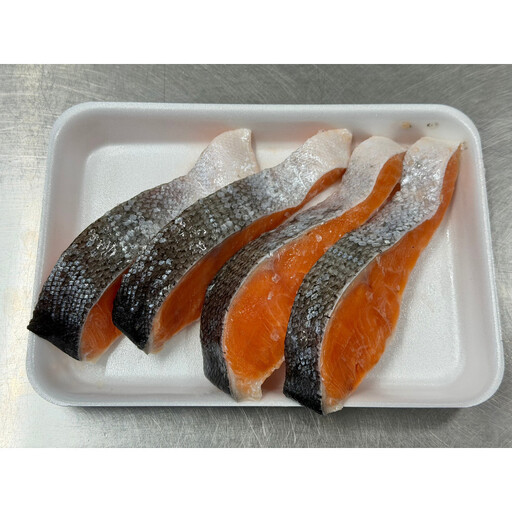 紅鮭＆銀鮭 食べ比べセット（各8切れ・総量約1.3kg）