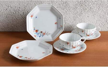 有田焼 色絵花鳥紋 ペア紅茶碗皿・ケーキ皿[深川製磁]食器 器 うつわ 皿 デザート皿 プレート メインプレート ティーカップ カップ&ソーサー 食器セット 縁起物 贈り物 ギフト A170-24