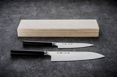関喜一作 三徳180mm、ペティ130mm 桐箱入りセット