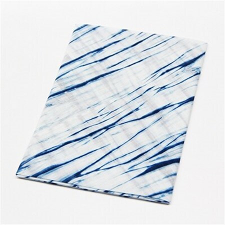 天然灰汁発酵建　藍染ハンカチ　AG01_装飾品・工芸品  服飾小物 _【1102610】