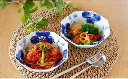 【食卓を楽しむ】有田焼 リム八角鉢 Mサイズ 2個セット【皓洋窯】食器 器 うつわ 鉢 小鉢 2個 セット ペア ブルー 手描き かわいい dl038