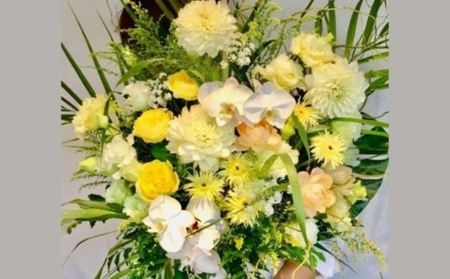 [店頭受取限定]祝い花(季節の生花アレンジ)