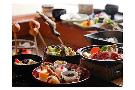 囲炉裏の宿飛騨ともえホテル　ペア食事券［D0014］