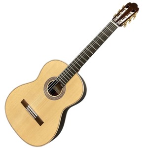 アストリアス クラシックギター Tsuji S-3（ケース付）_クラシックギター アストリアス Tsuji S-3 ケース 付き 楽器 音響機器 低音 高音 響き セラックニス仕上げ 新品 ギター 弦楽器 音楽 演奏 常温 大人 子供 福岡県 久留米市 お取り寄せ アストリアスギター製造株式会社 送料無料 〔Qx037〕