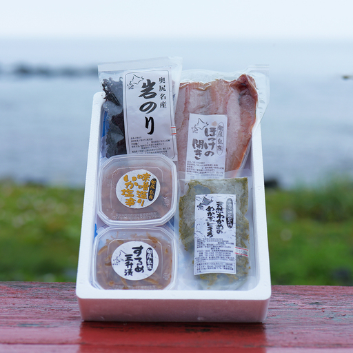 「北の岬 さくらばな」奥尻特産品セット〈桜コース〉 五点セット 冷凍  | 岩のり (10g) ほっけ 開き (1尾) めかぶとろろ(150g) 塩辛 (80g) 三升漬け (150g) | 天然わかめ いか するめ 岩海苔 のり 北海道 グルメ 詰合せ お取り寄せ 北海道 奥尻町 送料無料