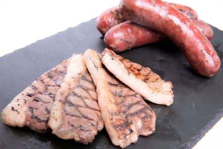 エゾシカ 鹿肉 加工品4点セット ( 肩ローススライス エゾ鹿ジャーキー スモークハムか生ハムのいずれか ソーセージかベーコンのいずれか ) 北海道 鷹栖町 ロース もも肉 使用 高たんぱく 低脂肪 山恵 鹿肉 ジビエ