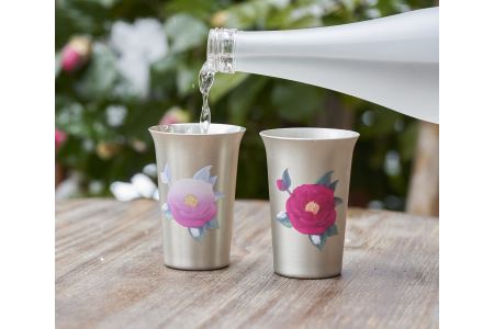 まどろむ酒器～雪椿～