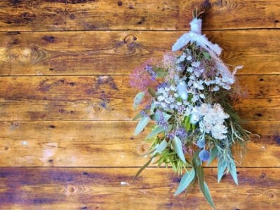 季節のスワッグ おまかせ インテリアグリーン ドライフラワー たけむら生花店 花 誕生日 ギフト 贈り物 花束 ギフト 送料無料 プリザ 結婚式 母 結婚祝 誕生日 プレゼント お礼 壁掛け プレゼント 花 退職 おしゃれ ナチュラル