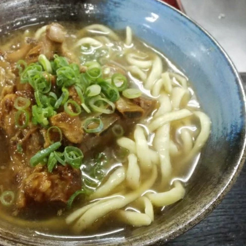 ＜だるまそば＞沖縄そば「本ソーキそば（豚スペアリブ）」4食セット 〇 そば 細麵 読谷村 沖縄 リニューアル 読谷セントラルキッチン ストレート麺 セット商品