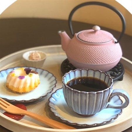 南部鉄コーヒー＆お花のケーキセット＜2名様＞ご飲食券【1391528】