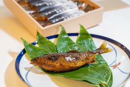 【そらとぶじゅうたん】【数量限定】子持ち鮎の甘露煮（Mサイズ）５匹セット