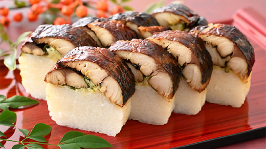 老舗日本料理店が作る「福井名物 焼さば寿司」 1本