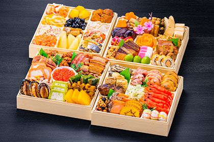 おせち 玉清屋 瑞祥 和洋中四段重 60品