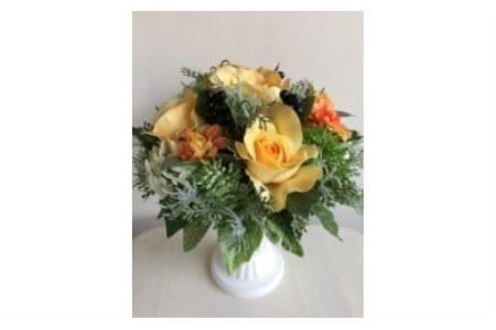 [ギフト用]美流渡の森 アーティフィシャルフラワー・アレンジメント 黄バラ(ブリキ花器シリーズ)[12236]