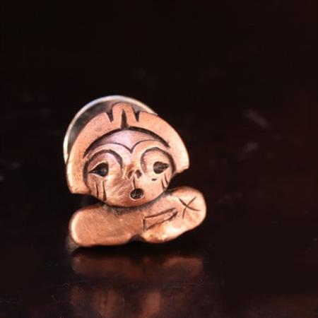 【Do_goods】縄文時代の息吹を　純銅製 土偶「いっちゃん」ピンブローチ  659-297【配送不可地域：離島】【1490645】