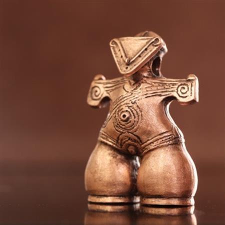 【縄文アクセサリーDo_goods】国宝土偶「仮面の女神」ミニオブジェ  659-335【配送不可地域：離島】【1534373】