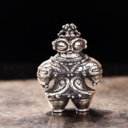 縄文の神秘を身にまとうSV925製 遮光器土偶ネックレス 659-994[配送不可地域:離島・沖縄県]