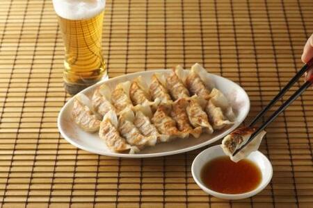 近江牛 餃子 60個(14g×15個×4箱)