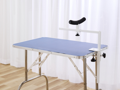 グルーミングアシスト(犬用) [199D01] グルーミングアシスト 犬用 家庭トリミング ドライヤー補助 爪切り補助 腰を支える 安全爪切り トリミング ペットケア用品 の世話 のお手入れ 保定具 ペット用品 安全ケア 高齢介助 小型犬 中型犬 大型犬 愛知県 小牧市 送料無料