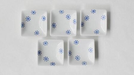 [AB489][波佐見焼]es判子 角小皿 ゆきはな [西海陶器]5 43471