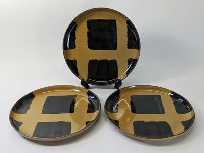 [波佐見焼]φ18センチの手描きのお皿3枚組 modeコハクM [西海陶器]3 24330