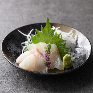 佐伯産 天然マダイ 刺身用ブロック (計500g) 刺身 お刺身 刺し身 真鯛 マダイ 鯛 タイ 鮮魚 海鮮 魚介 魚 カルパッチョ 塩焼き フライ 国産 小分け [opbe010][水元]